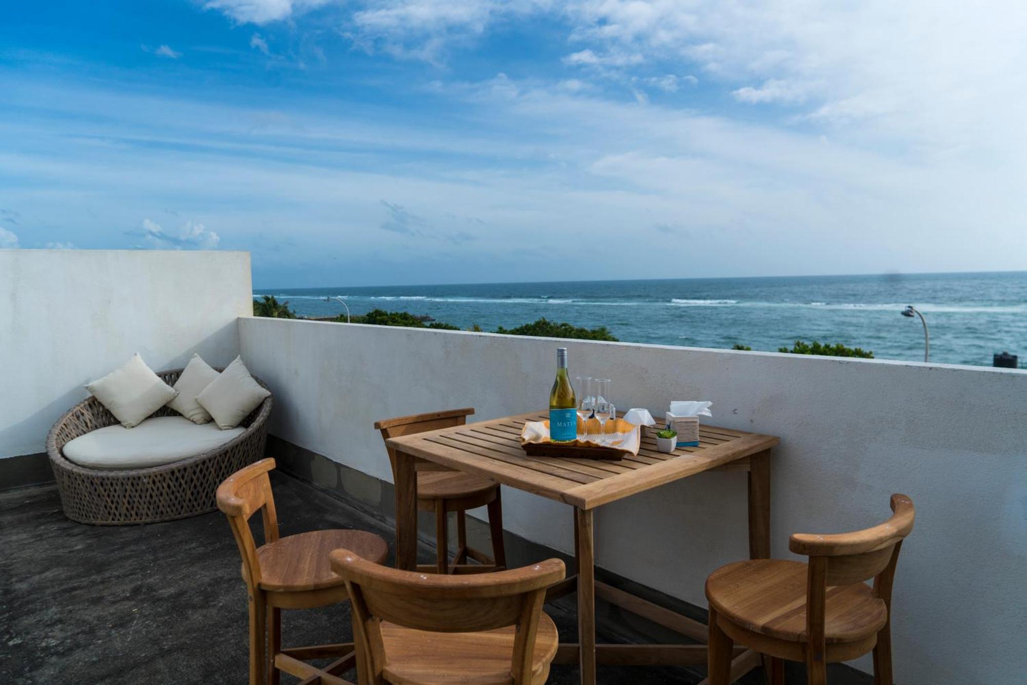 Four Petals Inn Colombo Extérieur photo