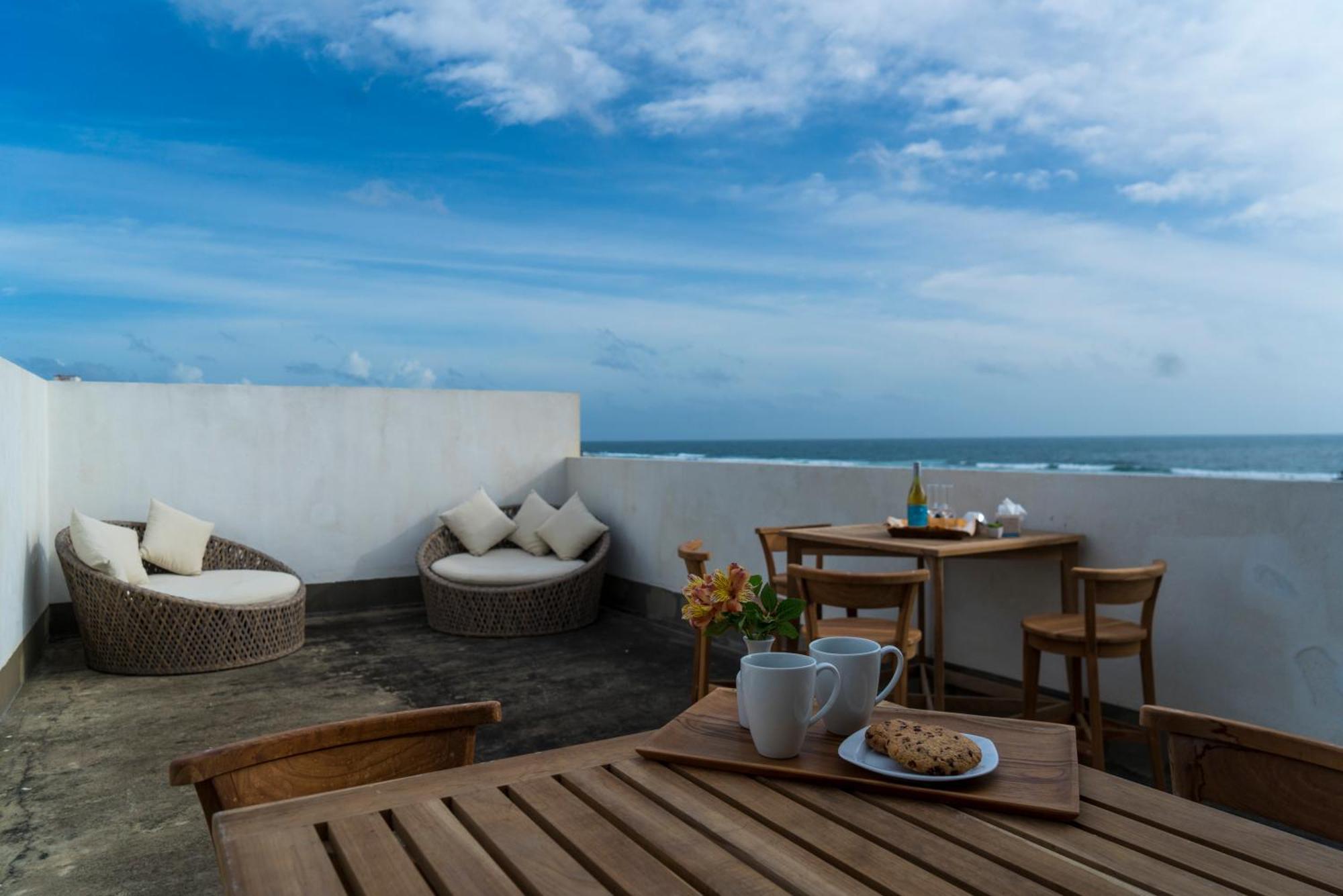 Four Petals Inn Colombo Extérieur photo