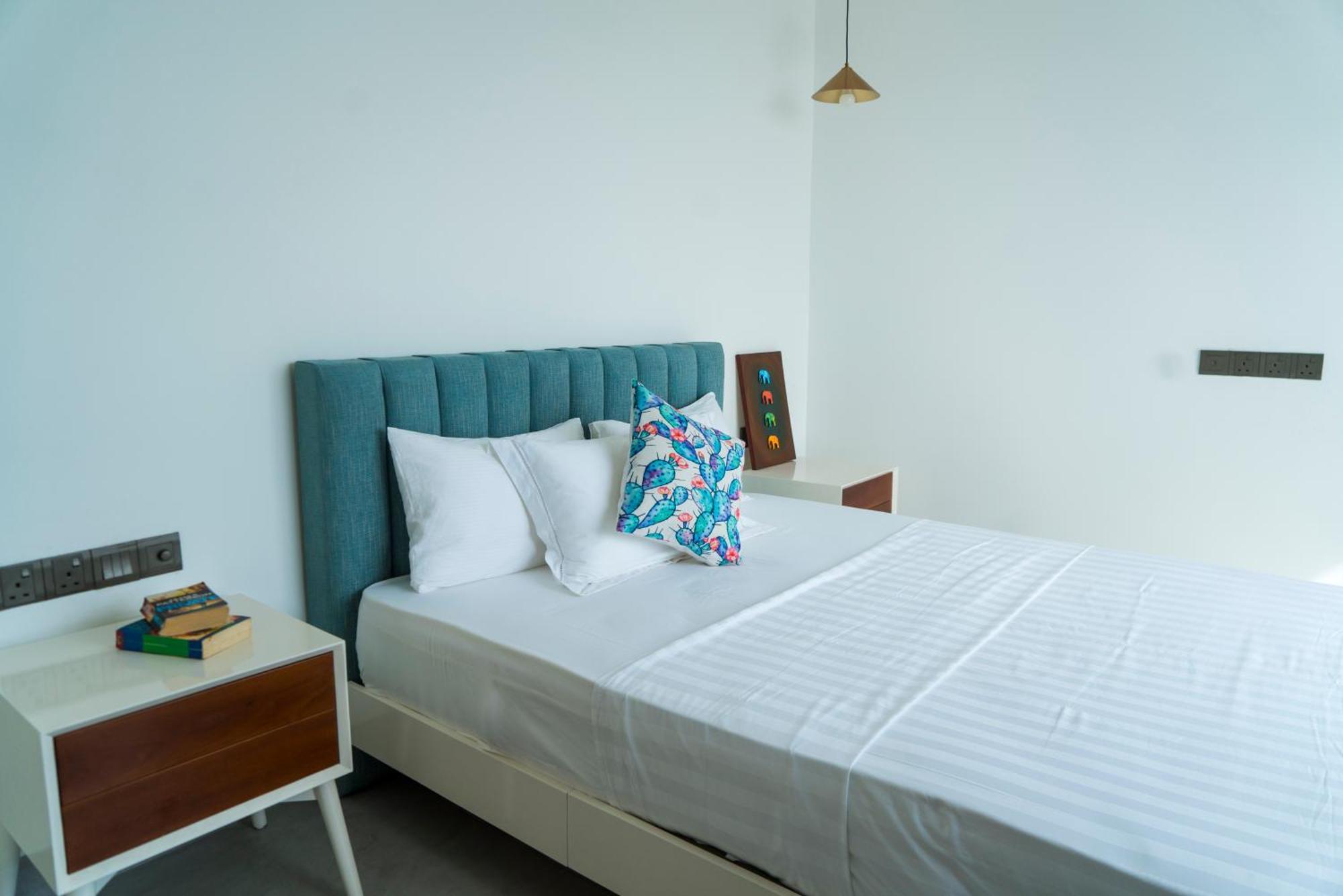 Four Petals Inn Colombo Extérieur photo