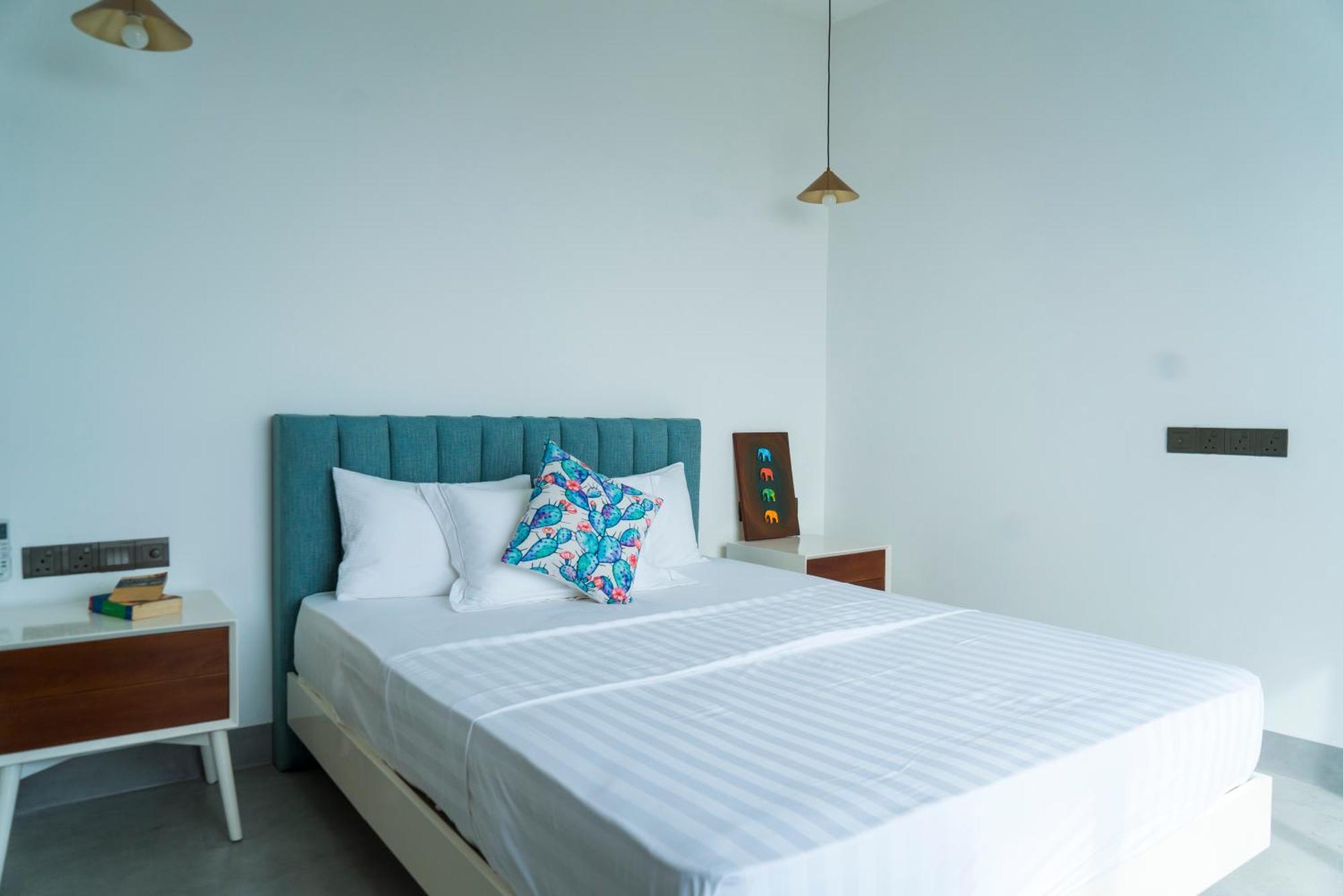 Four Petals Inn Colombo Extérieur photo