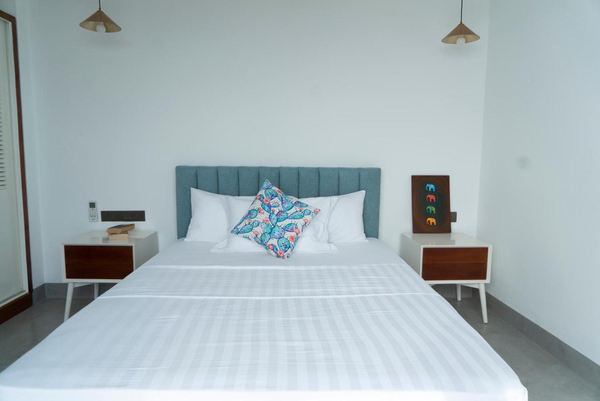 Four Petals Inn Colombo Extérieur photo